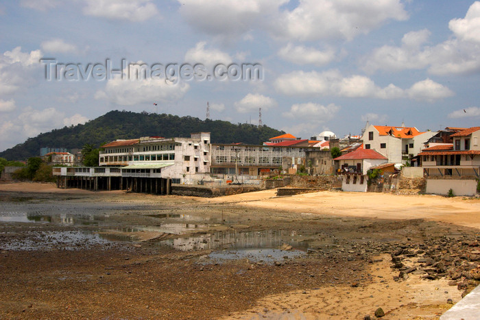 panama150: Panama City: low tide view of the Casco Viejo - photo by H.Olarte - (c) Travel-Images.com - Stock Photography agency - Image Bank