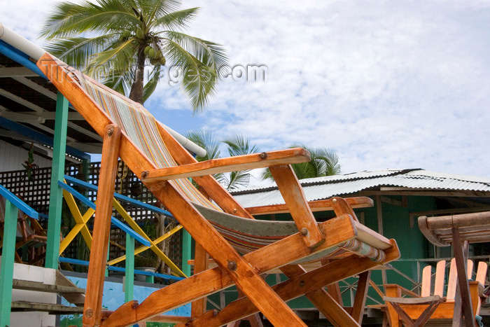 panama183: Panama - Bocas del Toro - Easy chair - photo by H.Olarte - (c) Travel-Images.com - Stock Photography agency - Image Bank