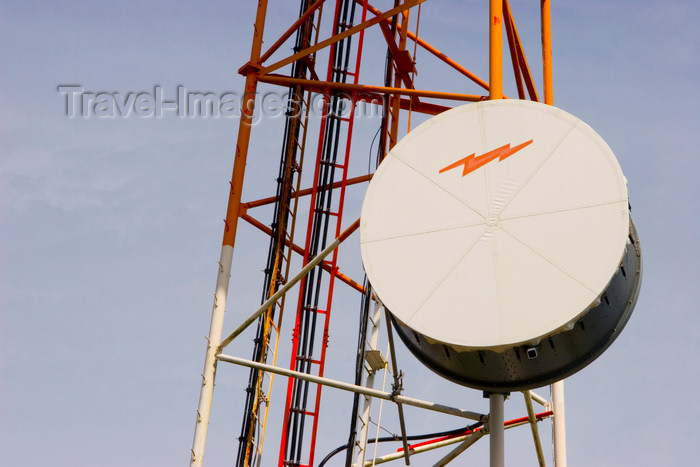 panama200: Panama - Bocas del Toro - Communications antenna drum - photo by H.Olarte - (c) Travel-Images.com - Stock Photography agency - Image Bank