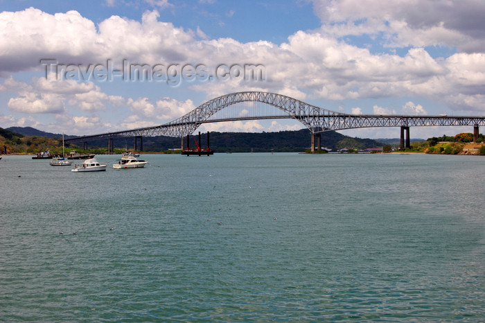 panama234: Panama Canal - Puente de las Americas and the Canal - photo by H.Olarte - (c) Travel-Images.com - Stock Photography agency - Image Bank