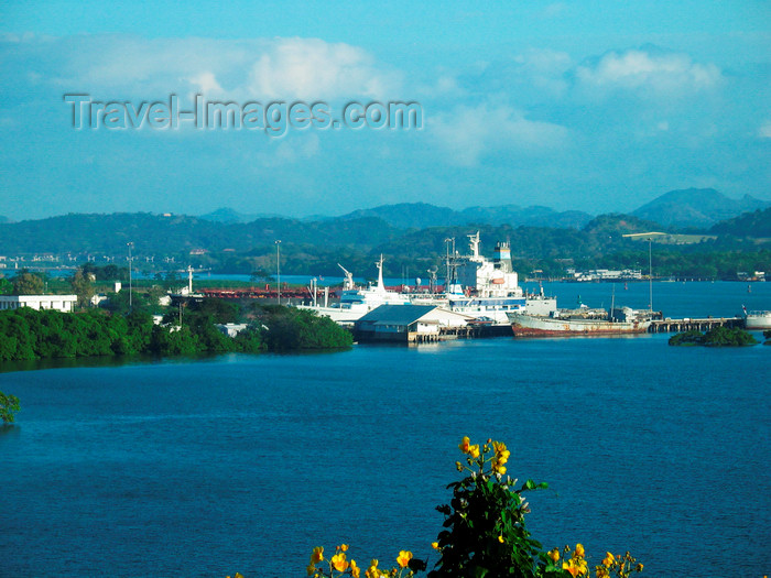 panama243: Panama Canal - ship is moored at the old Rodman Naval Base - photo by H.Olarte - (c) Travel-Images.com - Stock Photography agency - Image Bank