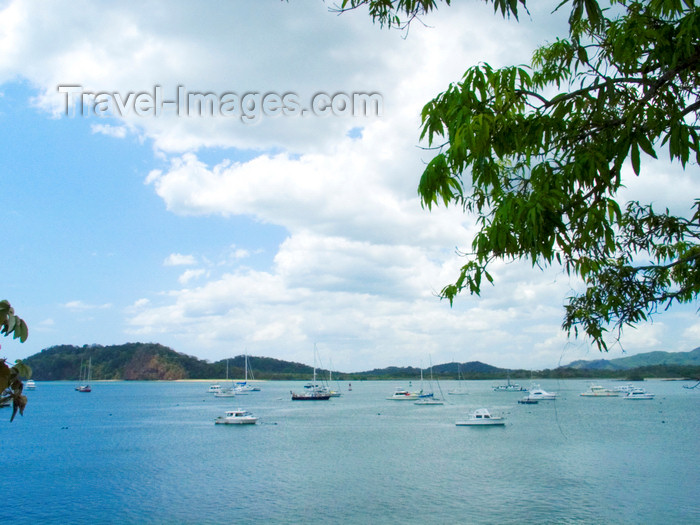 panama246: Panama Canal - recreational boats at the Balboa Yacht Club - photo by H.Olarte - (c) Travel-Images.com - Stock Photography agency - Image Bank