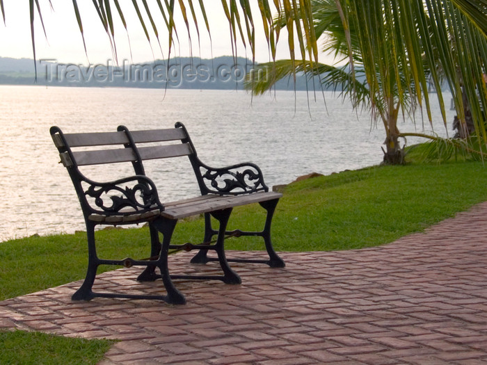 panama254: Panama Canal - Seaside Bench - photo by H.Olarte - (c) Travel-Images.com - Stock Photography agency - Image Bank