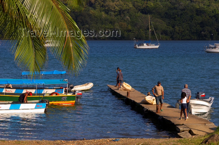 panama265: Sailboats and water taxis near the Portobello pier, Colon, Panama, Central America - photo by H.Olarte - (c) Travel-Images.com - Stock Photography agency - Image Bank