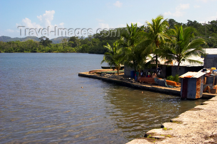 panama275: A small house beside Fuerte de San Jeronimo, Portobello, Colon, Panama, Central America - photo by H.Olarte - (c) Travel-Images.com - Stock Photography agency - Image Bank