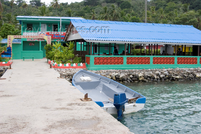 panama313: pier - Isla Grande, Colon, Panama, Central America - photo by H.Olarte - (c) Travel-Images.com - Stock Photography agency - Image Bank