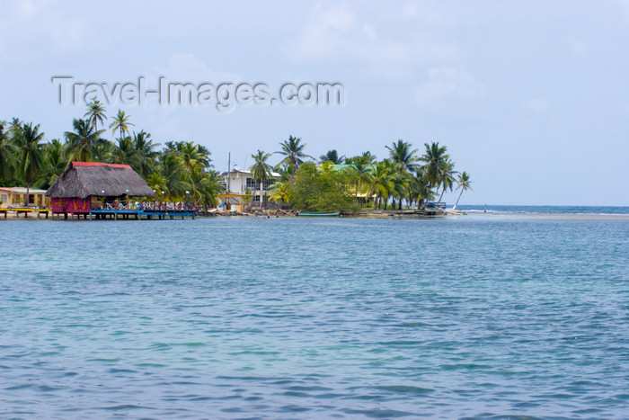 panama319: Caribbean skyline - Isla Grande, Colon, Panama, Central America - photo by H.Olarte - (c) Travel-Images.com - Stock Photography agency - Image Bank