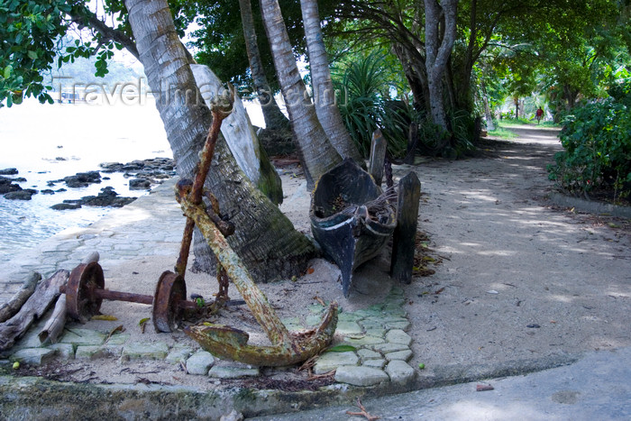 panama324: anchor and cayuco - Isla Grande, Colon, Panama, Central America - photo by H.Olarte - (c) Travel-Images.com - Stock Photography agency - Image Bank