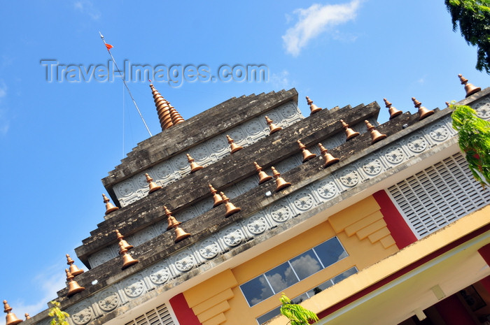 panama355: Panama City / Ciudad de Panamá: Hindu temple - roof inspired in a gopura - Sociedad Hindostana de Panamá - photo by M.Torres - (c) Travel-Images.com - Stock Photography agency - Image Bank