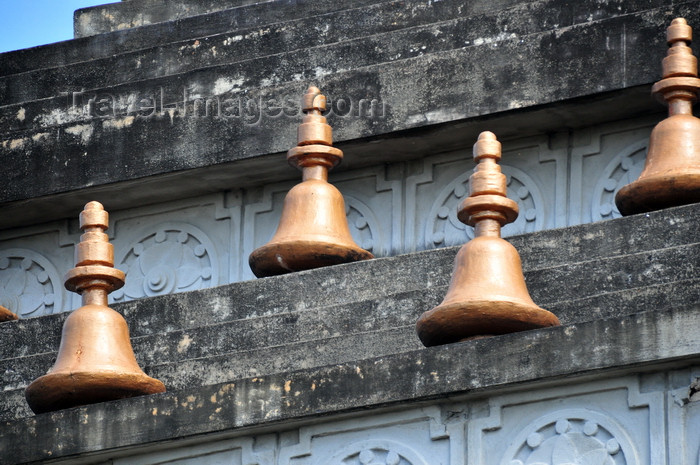 panama356: Panama City / Ciudad de Panamá: Hindu temple - roof detail - golden bells - photo by M.Torres - (c) Travel-Images.com - Stock Photography agency - Image Bank