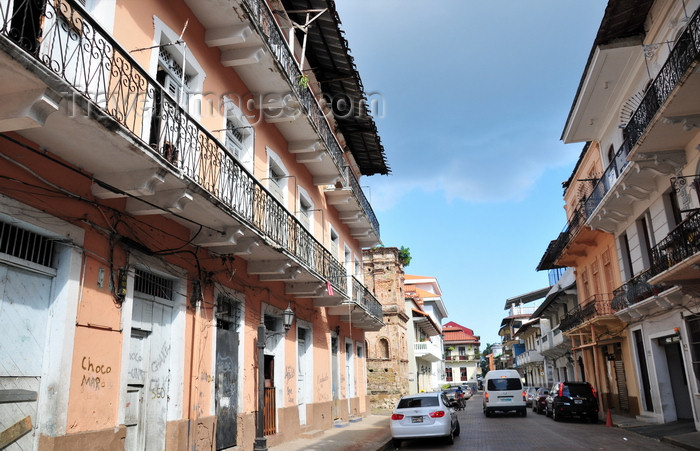 panama376: Panama City / Ciudad de Panamá: walking along Avenida A - Casco Viejo - San Felipe - photo by M.Torres - (c) Travel-Images.com - Stock Photography agency - Image Bank