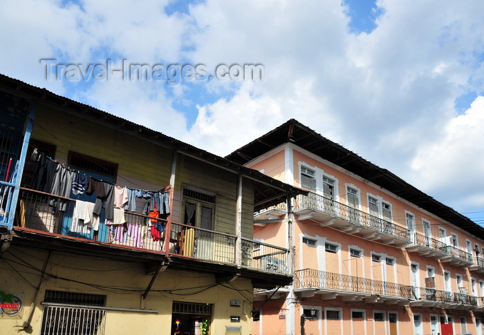 panama380: Panama City / Ciudad de Panamá: Casco Viejo - balcony with laundry drying -  Av. A - photo by M.Torres - (c) Travel-Images.com - Stock Photography agency - Image Bank
