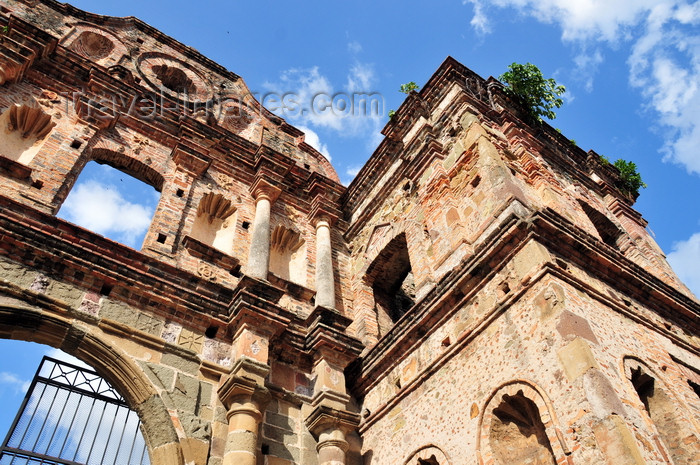 panama385: Panama City / Ciudad de Panamá: Casco Viejo - ruins of the Jesuit Convent - Avenida A - Ruinas del Antiguo Convento de la Compañía de Jesús - San Felipe - UNESCO world heritage - photo by M.Torres - (c) Travel-Images.com - Stock Photography agency - Image Bank