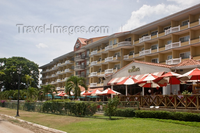 panama448: Panama City / Ciudad de Panama: The Country Inn - Amador area  - photo by H.Olarte - (c) Travel-Images.com - Stock Photography agency - Image Bank