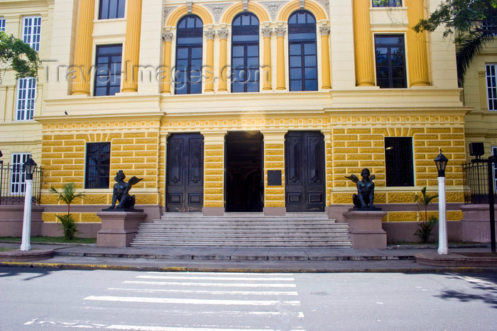 panama476: Panama City / Ciudad de Panama: entrance to the Instituto Nacional de Panamá - architect Genaro Ruggieri - corregimiento de Santa Ana  - photo by H.Olarte - (c) Travel-Images.com - Stock Photography agency - Image Bank