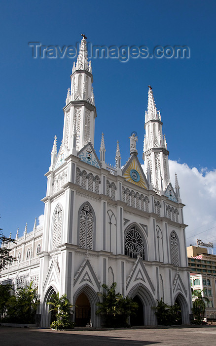 panama503: Panama City / Ciudad de Panama: Iglesia del Carmen, Order of Carmelites - corner of Avenida Manuel Espinosa with Vía España - dedicada a la Virgen María, Nuestra Señora del Monte Carmelo - photo by H.Olarte - (c) Travel-Images.com - Stock Photography agency - Image Bank