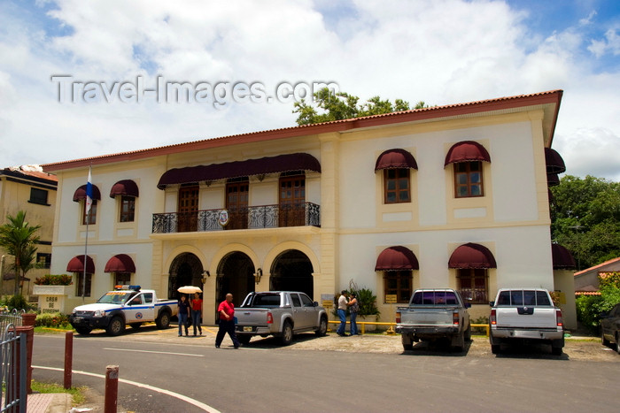 panama548: Penonomé, Coclé province, Panama: Governorship Building - photo by H.Olarte - (c) Travel-Images.com - Stock Photography agency - Image Bank