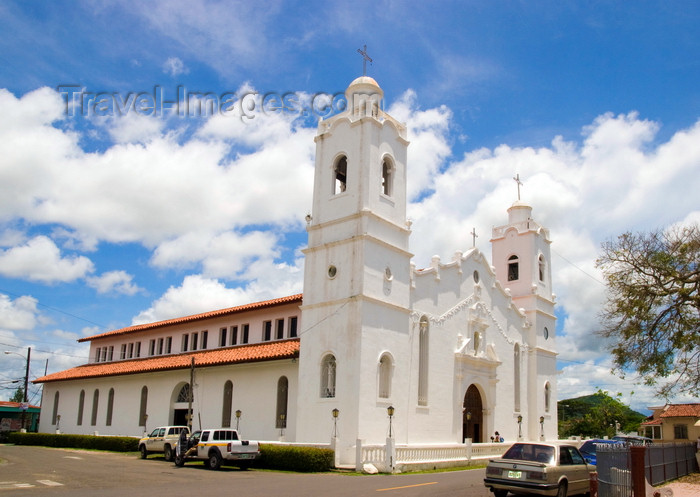 panama549: Penonomé, Coclé province, Panama: Saint John the Baptist Cathedral - Catedral de San Juan Bautista de Penonomé - photo by H.Olarte - (c) Travel-Images.com - Stock Photography agency - Image Bank