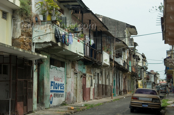 panama55: Panama City / Ciudad de Panama: run down houses of El Chorrillo, still lacking investment after the damage inflicted during the American invasion - photo by D.Smith - (c) Travel-Images.com - Stock Photography agency - Image Bank