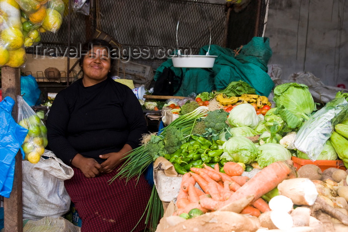panama561: Penonomé, Coclé province, Panama: a native woman sits at her produce market stall - Public Market - photo by H.Olarte - (c) Travel-Images.com - Stock Photography agency - Image Bank