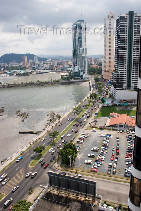 panama7: Panama City: skyline - Avenida Balboa - waterfront - photo by H.Olarte - (c) Travel-Images.com - Stock Photography agency - Image Bank