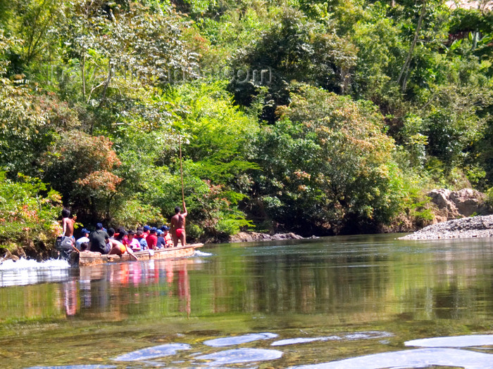 panama79: Panama - Chagres National Park: a group of tourists travel upriver to the Embera Drua village - Chagres River - photo by H.Olarte - (c) Travel-Images.com - Stock Photography agency - Image Bank