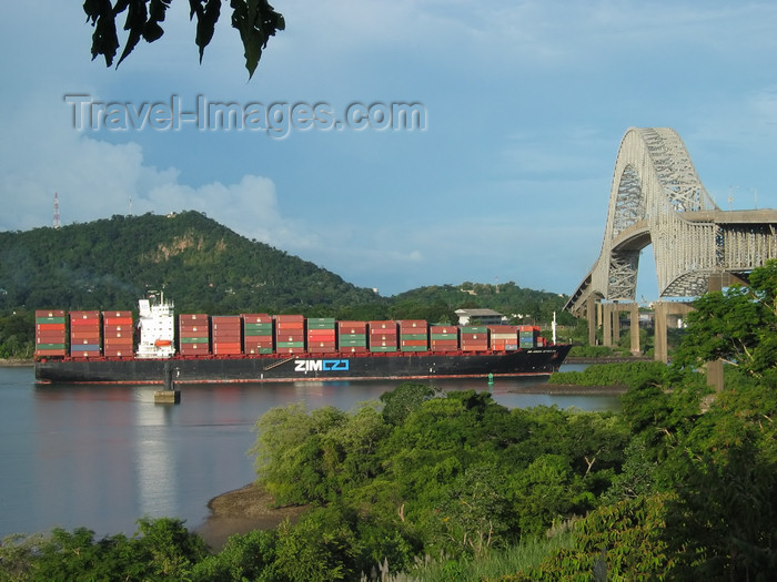 panama9: Panama Canal - Container Ship passing under Puente de las Americas - Americas Bridge - photo by H.Olarte - (c) Travel-Images.com - Stock Photography agency - Image Bank