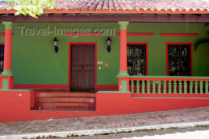 paraguay33: Paraguay - Aregua - Departamento Central: Colonial style house - photo by A.Chang - (c) Travel-Images.com - Stock Photography agency - Image Bank