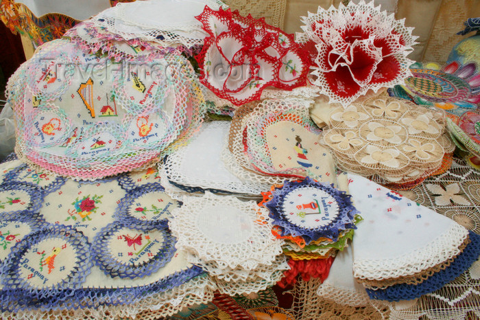 paraguay48: Asunción, Paraguay: Ñandutí traditional Paraguayan embroidered needle lace, related to Teneriffe lace | artesania, bordados de Ñandutí - photo by A.Chang - (c) Travel-Images.com - Stock Photography agency - Image Bank