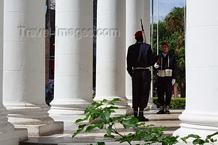 paraguay53: Asunción, Paraguay: sentinels - porch of the National Pantheon of The Heroes, 'Pantheon de los Heroes' - Mariscal Estigarribia at Plaza de los Héroes - photo by A.Chang - (c) Travel-Images.com - Stock Photography agency - Image Bank