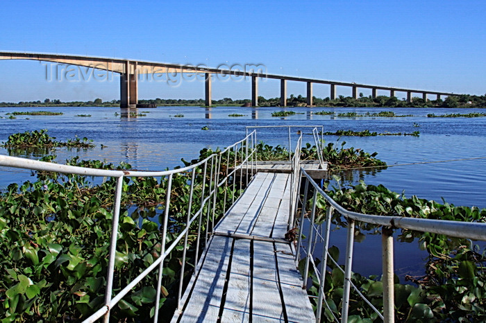 paraguay77: Presidente Hayes department, Paraguay: Remanso bridge over the River Paraguay seen form a small pier - girder design - photo by A.Chang - (c) Travel-Images.com - Stock Photography agency - Image Bank