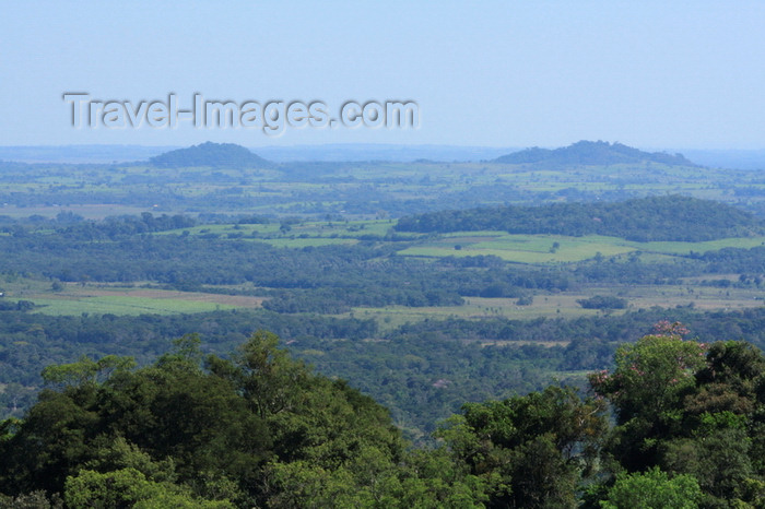 paraguay91: Cordillera del Ybytyruzu, Guaira department, Paraguay: view from Cerro Peró peak / Cerro Tres Kandú - the highest point in Paraguay at an altitude of 842 metres - photo by A.Chang - (c) Travel-Images.com - Stock Photography agency - Image Bank