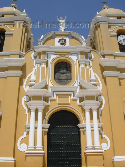 peru122: Trujillo, La Libertad region, Peru: façade of the Cathedral - Plaza de Armas - Basilica menor - photo by D.Smith - (c) Travel-Images.com - Stock Photography agency - Image Bank