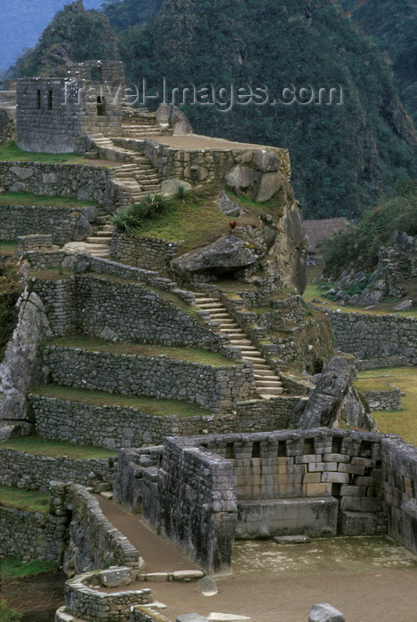 peru184: Machu Picchu, Cuzco region, Peru: main religious center of the Inca ruins of Machu Picchu, Principal Temple at the bottom - photo by C.Lovell - (c) Travel-Images.com - Stock Photography agency - Image Bank