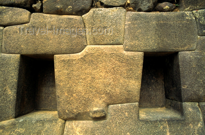 peru193: Ollantaytambo, Cuzco region, Peru: Terrace of the 10 Niches - two shown here - Inca stonework - Sacred Valley- Peruvian Andes - photo by C.Lovell - (c) Travel-Images.com - Stock Photography agency - Image Bank