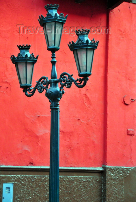 peru70: Lima, Peru: old triple street lamp on Carabaya st - photo by M.Torres - (c) Travel-Images.com - Stock Photography agency - Image Bank