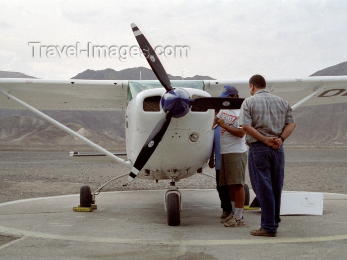 peru78: Nazca / Nasca, Ica region, Peru: light aircraft on the tarmac - photo by M.Bergsma - (c) Travel-Images.com - Stock Photography agency - Image Bank