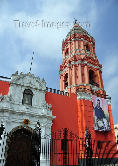 peru96: Lima, Peru: Basilica of Our Lady of the Rosary, with picture of Saint Matín de Porres, who rests inside - Santo Domingo - Conde de Superunda st. - photo by M.Torres - (c) Travel-Images.com - Stock Photography agency - Image Bank