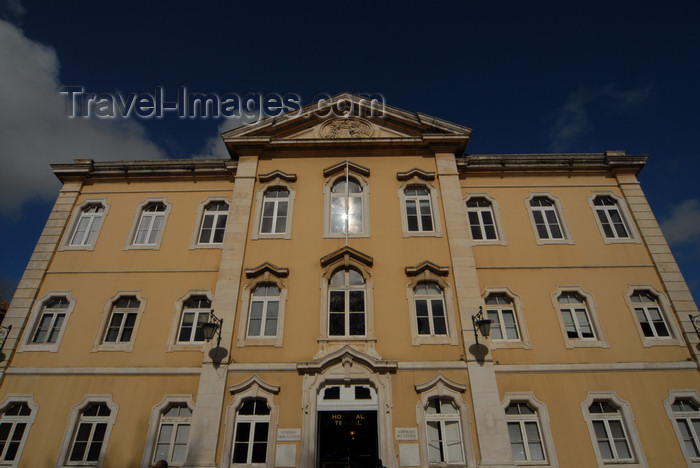 portugal-le56: Portugal - Caldas da Rainha: thermal hospital - spa - Hospital Termal Rainha Dona Leonor - termas - photo by M.Durruti - (c) Travel-Images.com - Stock Photography agency - Image Bank