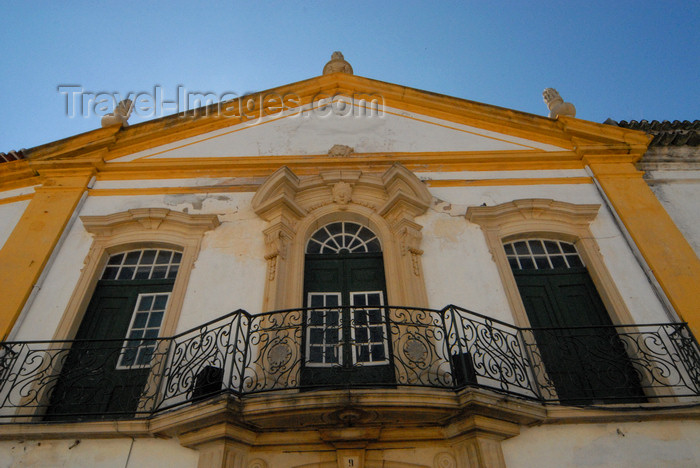 portugal-sa52: Portugal - Sardoal: Almeidas manor house - Casa dos Almeidas / Casa Grande - photo by M.Durruti - (c) Travel-Images.com - Stock Photography agency - Image Bank