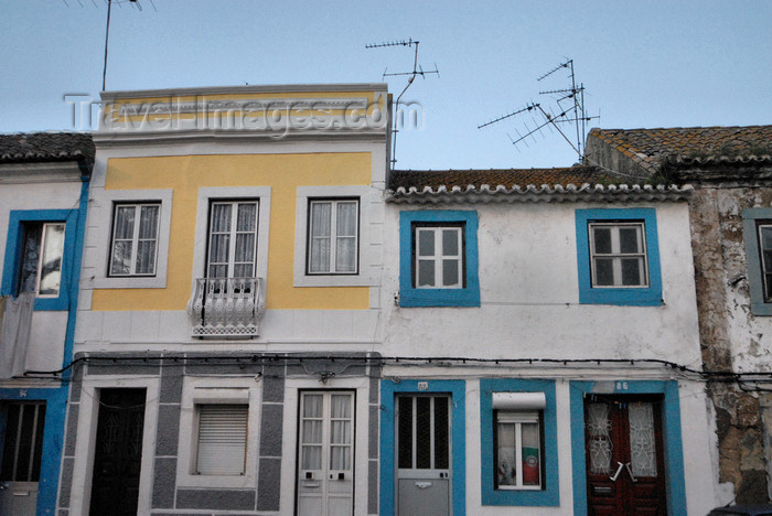 portugal-se182: Portugal - Montijo: old style houses - Rua dos Pescadores - casas tradicionais - photo by M.Durruti - (c) Travel-Images.com - Stock Photography agency - Image Bank
