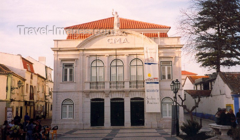 portugal-se68: Portugal - Alcochete: town hall - edifíco da Câmara Municipal de Alcochete - CMA - paços do Concelho - Largo São João - photo by M.Durruti - (c) Travel-Images.com - Stock Photography agency - Image Bank