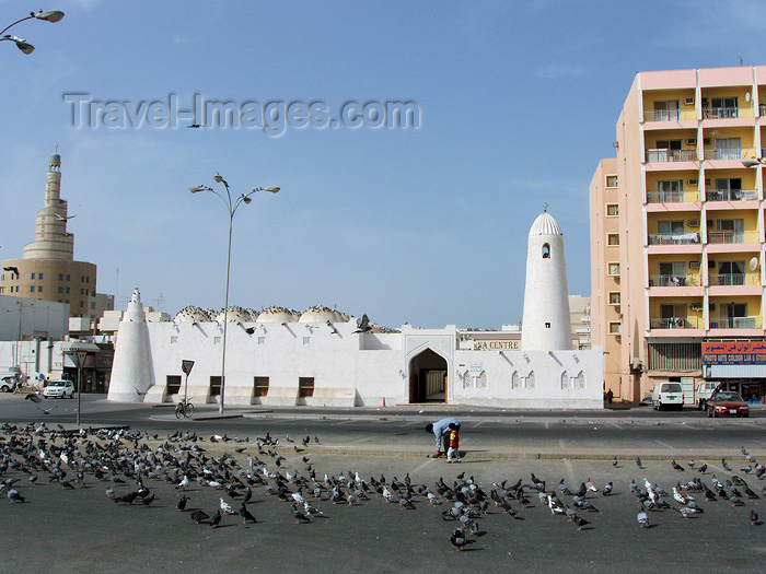 qatar18: Doha, Qatar: Al Qubib mosque, also known as the Qassim bin Muhammad al-Thani mosque, Ali bin Abdullah street  - photo by B.Cloutier - (c) Travel-Images.com - Stock Photography agency - Image Bank