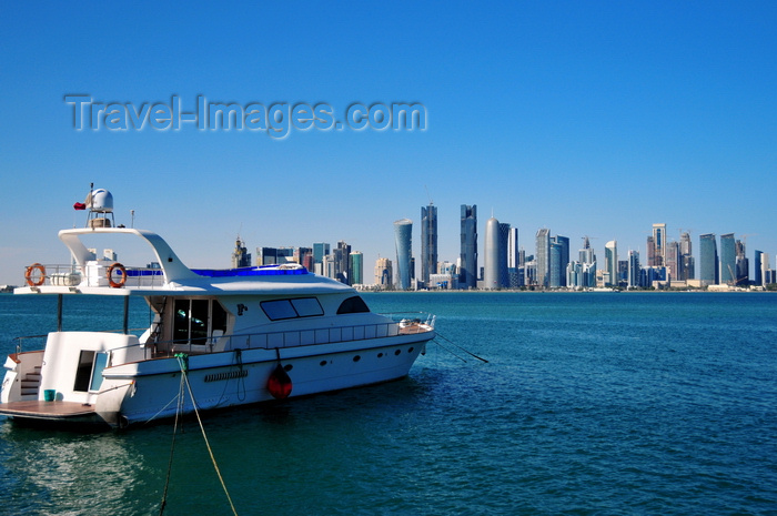 qatar47: Doha, Qatar: yacht and West Bay skyline from the south side of Doha Bay - Doha skyscrapers - photo by M.Torres - (c) Travel-Images.com - Stock Photography agency - Image Bank