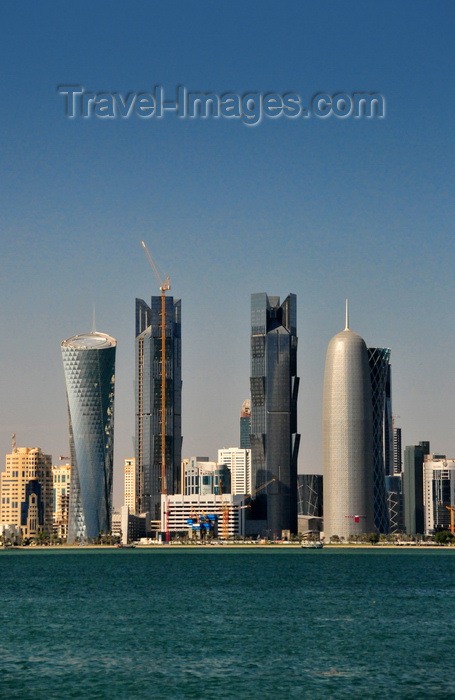 qatar54: Doha, Qatar: skyscrapers on Doha bay - Al Bidda Tower, Palm Towers, Burj Qatar, Tornado Tower,  West Bay skyline, Al Corniche - photo by M.Torres - (c) Travel-Images.com - Stock Photography agency - Image Bank