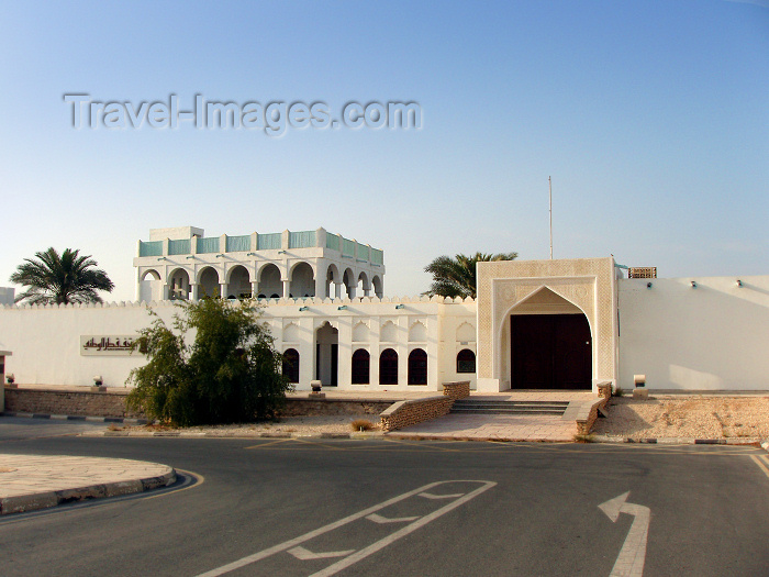 qatar8: Doha, Qatar: Qatar National Museum - main entrance - photo by B.Cloutier - (c) Travel-Images.com - Stock Photography agency - Image Bank