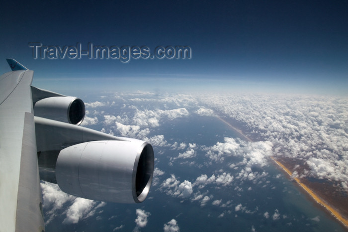 reunion147: La Réunion: Aircraft reactors - Boeing 747 engines - photo by Y.Guichaoua - (c) Travel-Images.com - Stock Photography agency - Image Bank