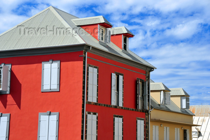 reunion200: Saint-Denis, Réunion: deep red house on Ruelle Edouard - photo by M.Torres - (c) Travel-Images.com - Stock Photography agency - Image Bank