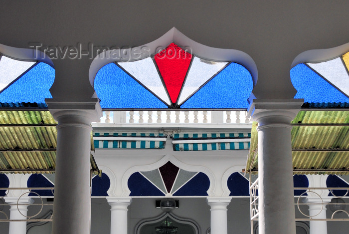 reunion217: Saint-Denis, Réunion: interior of the "Noor-e-Islam" mosque - Rue Maréchal Leclerc - photo by M.Torres - (c) Travel-Images.com - Stock Photography agency - Image Bank