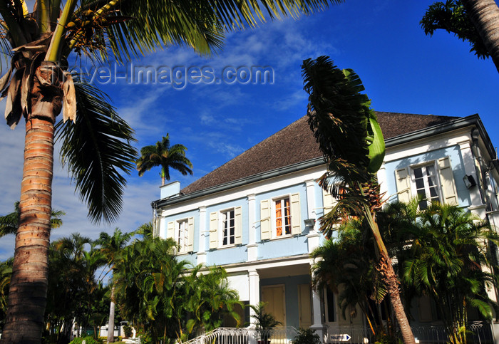 reunion225: Saint-Denis, Réunion: garden behind the Conseil Général de La Réunion building - photo by M.Torres - (c) Travel-Images.com - Stock Photography agency - Image Bank